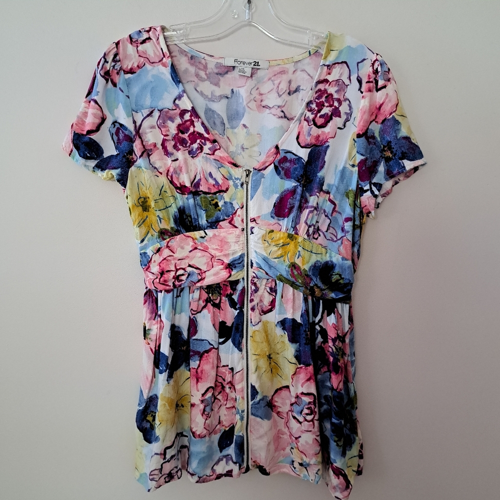 Forever 21 Floral Print Zipped Top
